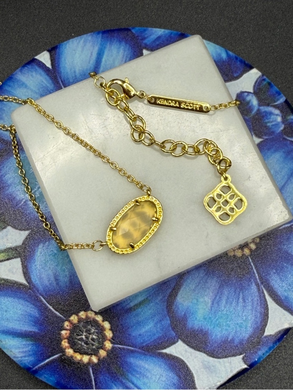 Kendra Scott Elisa gold tone necklace #469